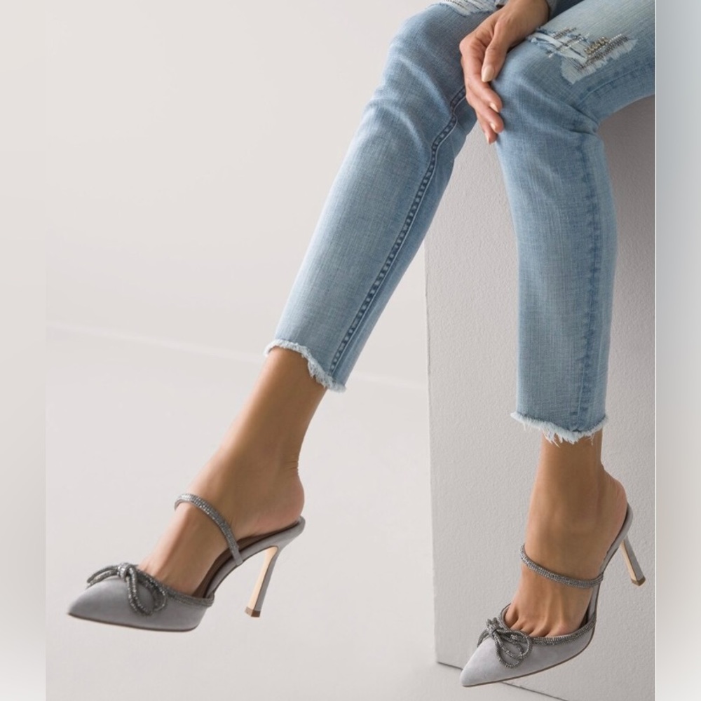 NEW WHBM Rhinestone Bow Suede Mid-Heel Mule 9